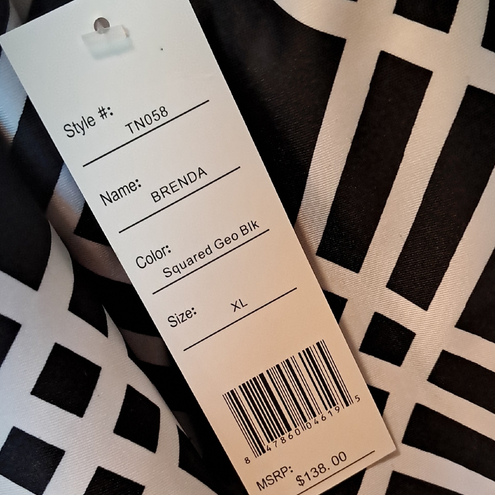Tracy Negoshian Black and White Geometric Dress - Picture 4 of 7